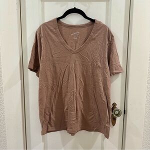 Universal Thread Tan V-Neck T-Shirt